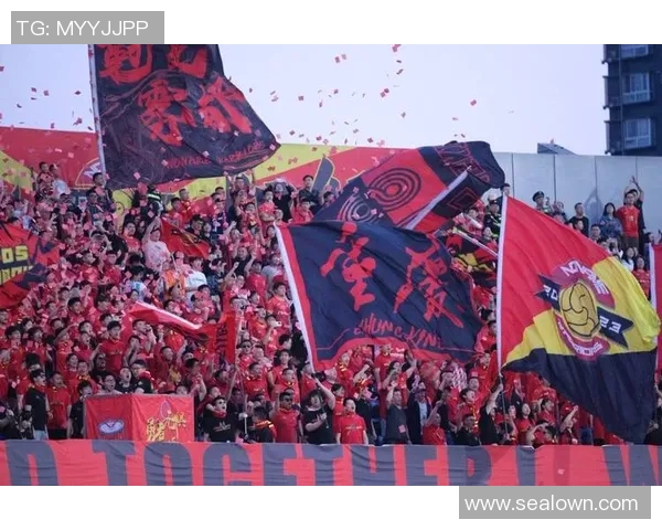 重庆足球热潮再起约足球重庆助力球迷激情互动与赛事体验